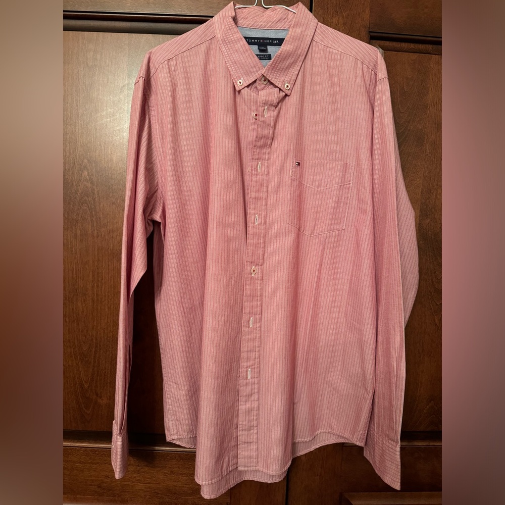 Salmon Classic Fit dress shirt